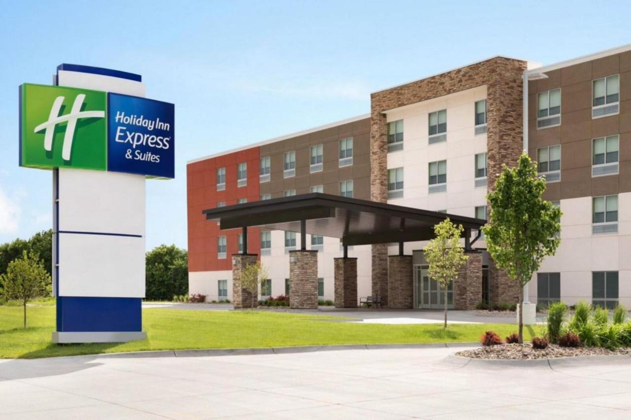 Holiday Inn Express & Suites Reedsburg - Dells Area By Ihg Exterior foto