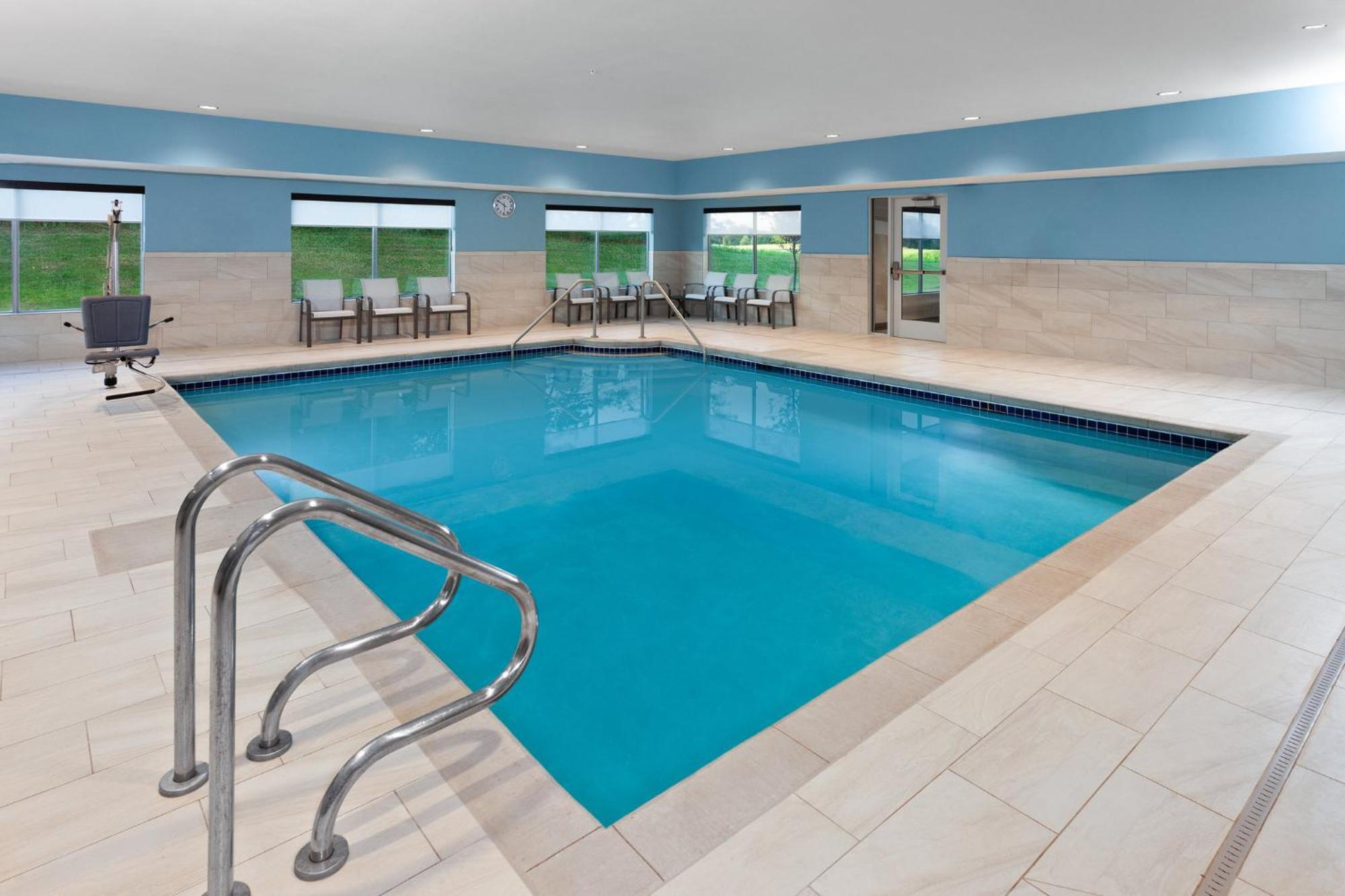 Holiday Inn Express & Suites Reedsburg - Dells Area By Ihg Exterior foto